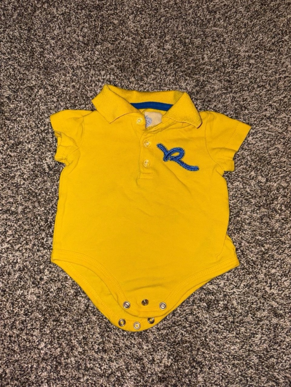 Vintage Y2K Rocawear polo